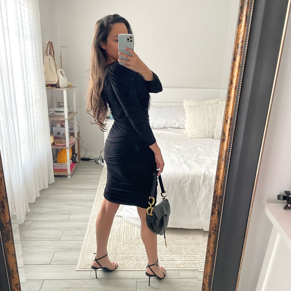 Leifsdottir Black Long Sleeve Dress - Picture 3 of 5